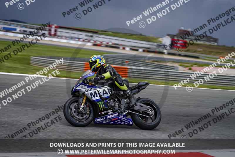 cadwell no limits trackday;cadwell park;cadwell park photographs;cadwell trackday photographs;enduro digital images;event digital images;eventdigitalimages;navarra;no limits trackdays;peter wileman photography;racing digital images;trackday digital images;trackday photos